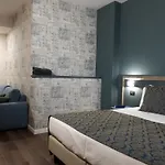 Limax Acis Hotel