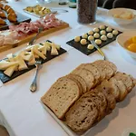 Limax Acis Hotel La Morra