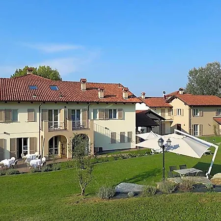 Limax Acis Hotel La Morra